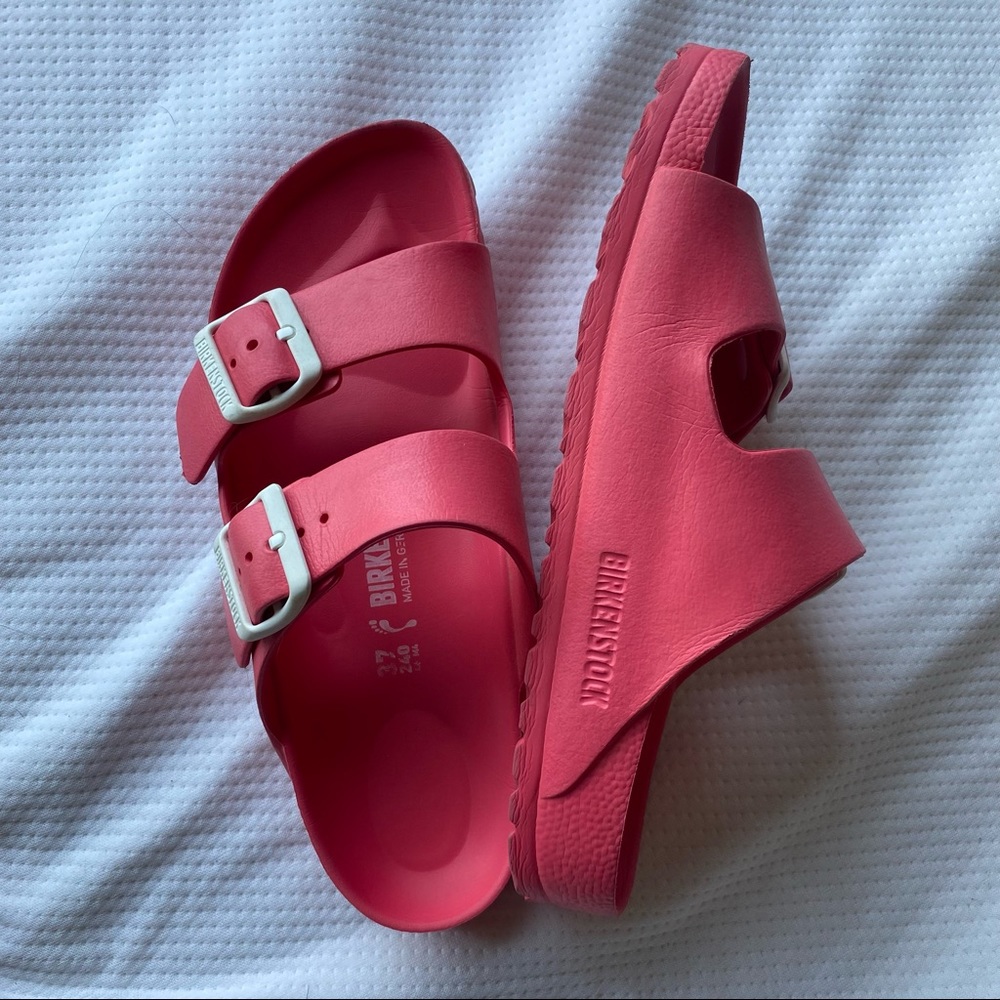 BIRKENSTOCK rubber buckled sandals
